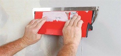 Vådrumsspartel: Få gode råd til at spartle vægge i badeværelset